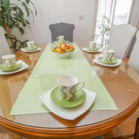 Olive 4+2 * Makarska